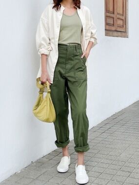 Uniqlo Women’s Army Green Traditional Utility Work Pants Size Large